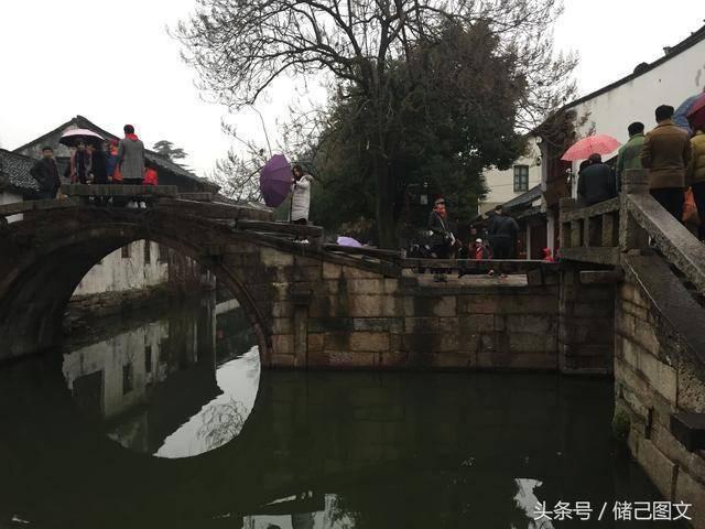 一家人为赏雪被困山中幸获救